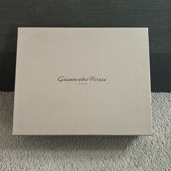 Gianvito Rossi empty box only - Picture 1 of 7